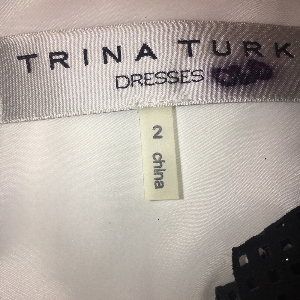 Dress - Picture 5 of 5